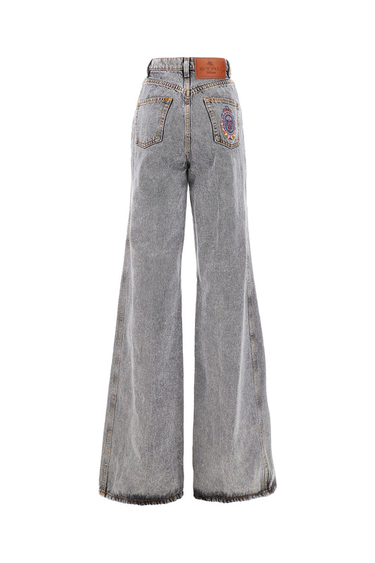 JEANS_118239045_0002_Image_2