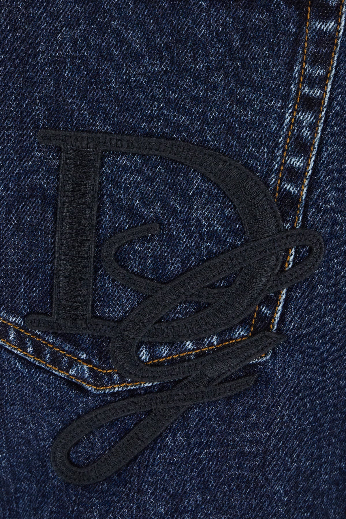 JEANS_GWVNXZG8MU3_S9001_Image_3