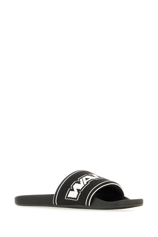 SLIPPERS_30325S002_001_Image_2