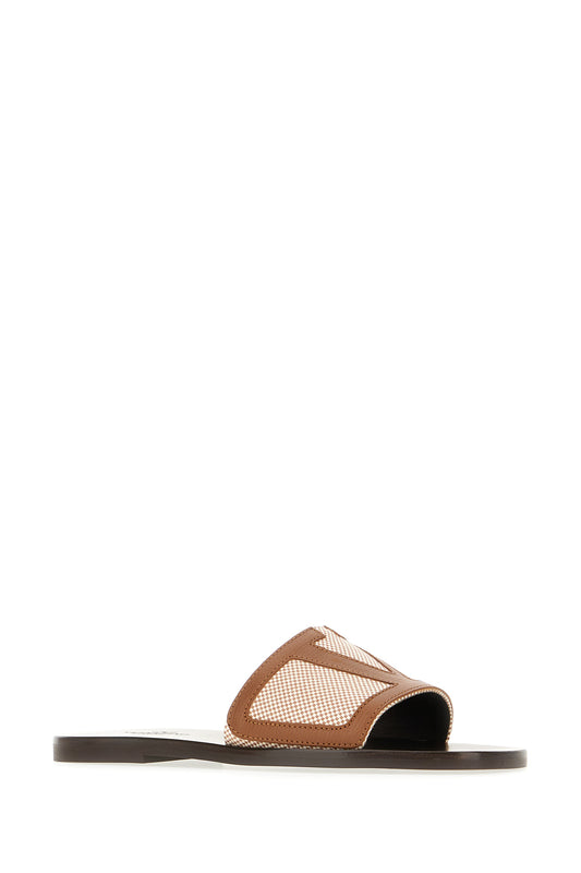 SLIPPERS_6Y2S0J72JHB_ZS5_Image_2