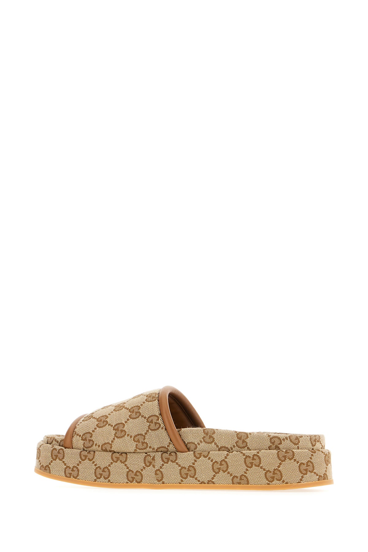SLIPPERS_816797FAD9C_9745_Image_3