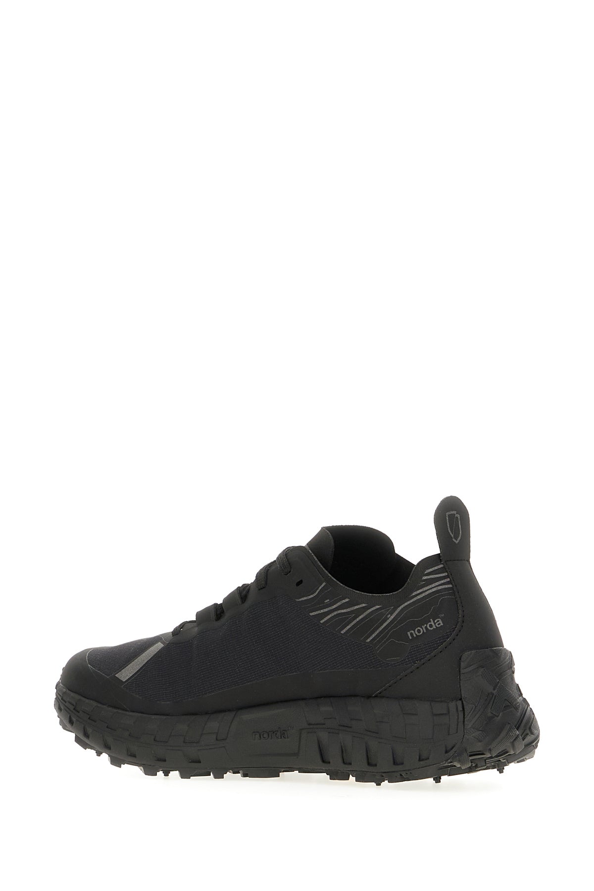 SNEAKERS_001AM_STBLK_Image_3