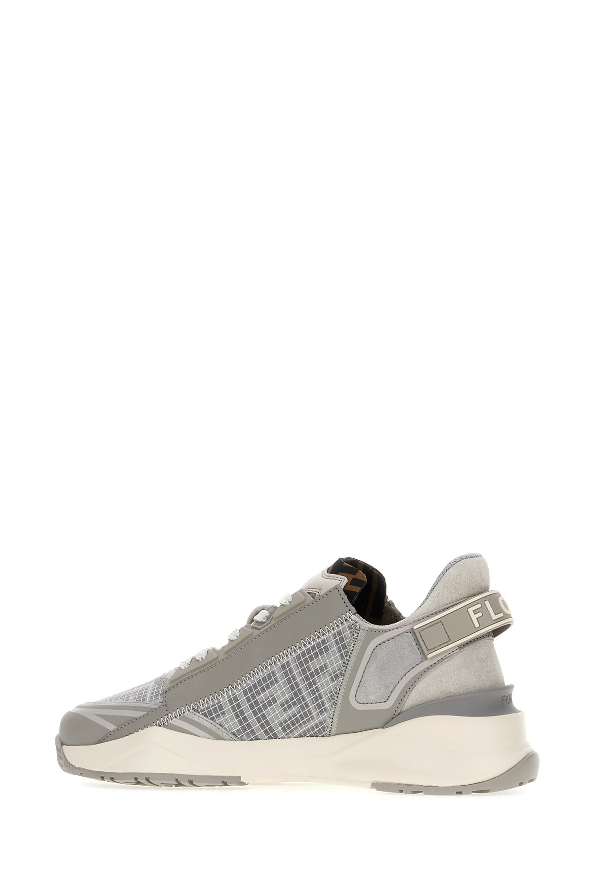 SNEAKERS_7E1844AWCW_F1V8R_Image_3
