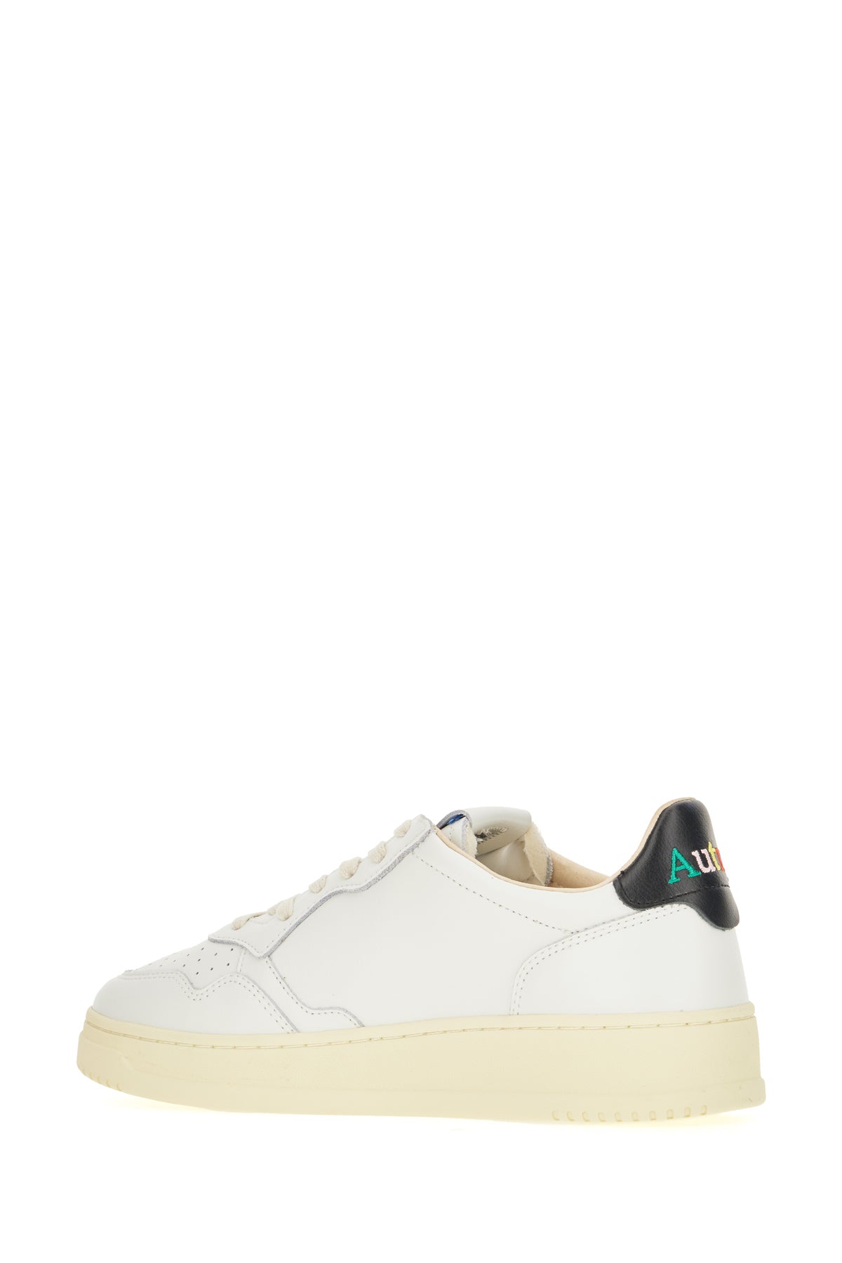 SNEAKERS_AULMBG02_WHTBLK_Image_3