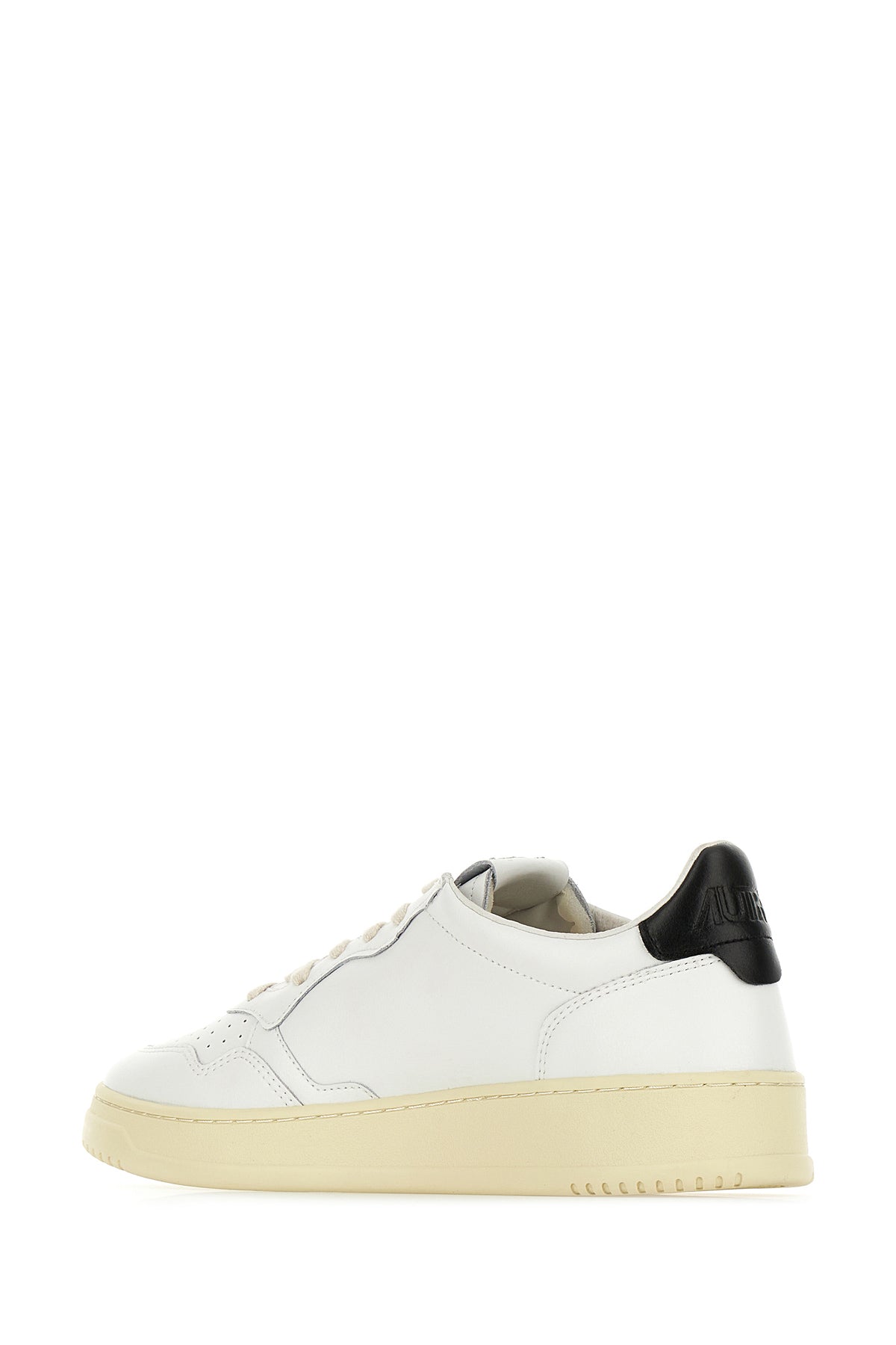 SNEAKERS_AULMLL22_WHTBLACK_Image_3