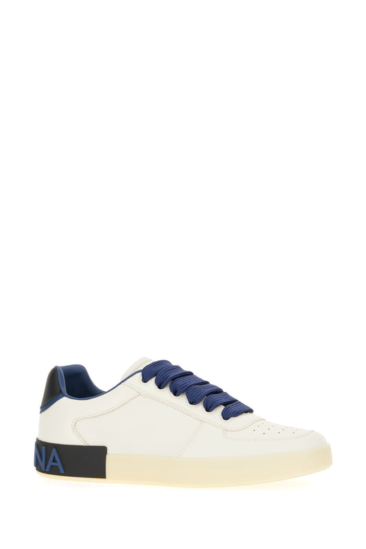 SNEAKERS_CS2392A0218_8F190_Image_2