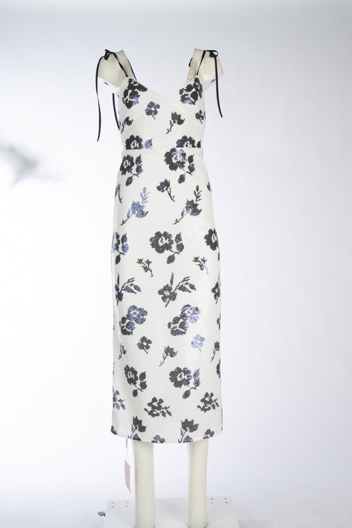 ABITI_SP22_128_IVORY_NAVY_Image_1