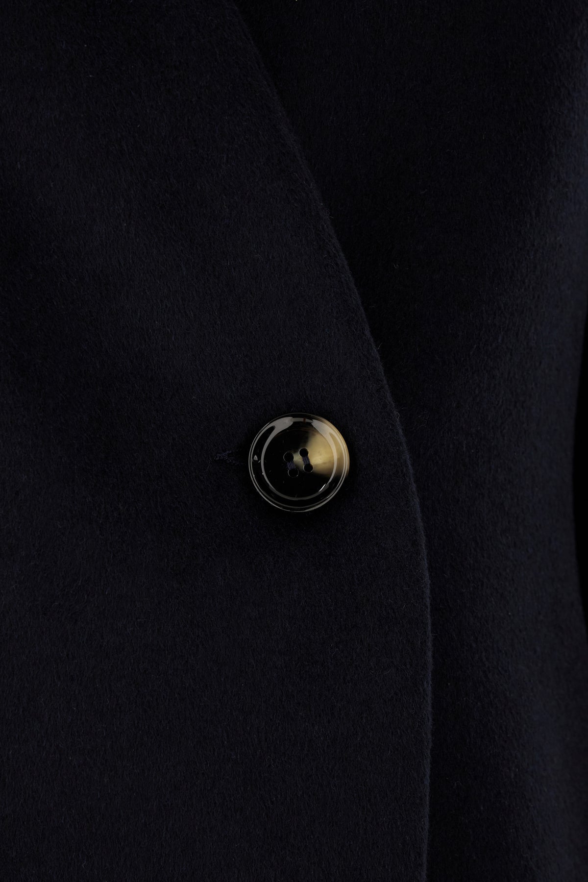 CAPPOTTI_AGATAHEAVYVELOUR_BLUENAVY_Image_3