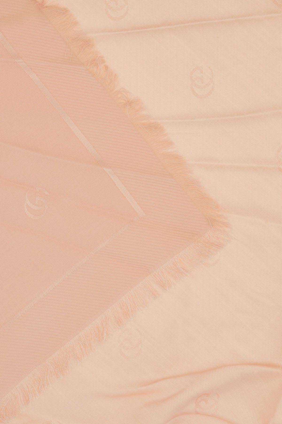 Foulard_rosa_pastello_in_seta_e_lana_A0057A3GA38_5900_Image_2
