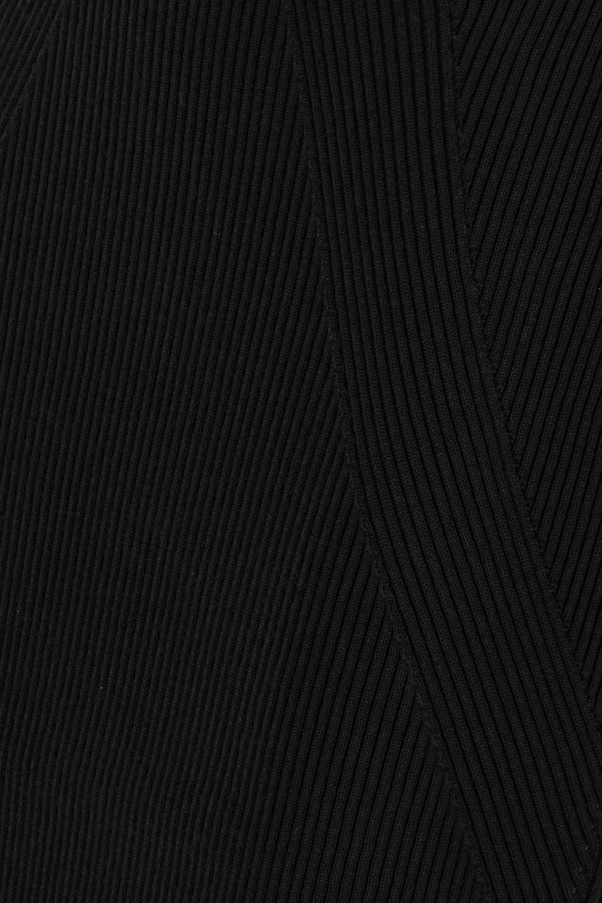 GONNE_768608Q1A65_1000_Image_3