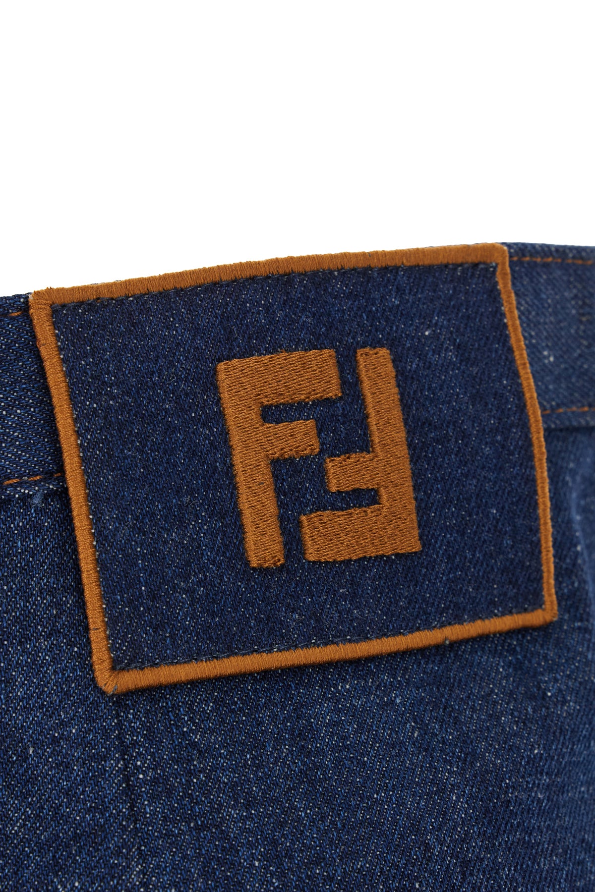 GONNE_FLQ588AT1A_F1PNC_Image_3