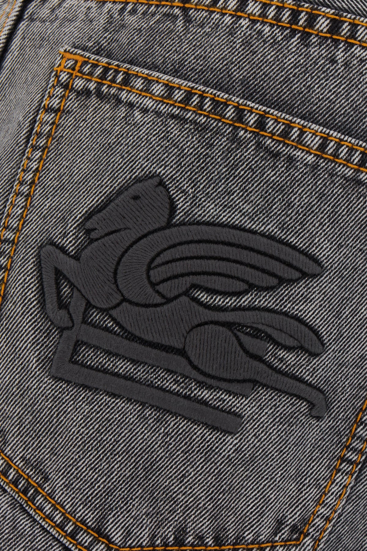 JEANS_1W8069651_0002_Image_3