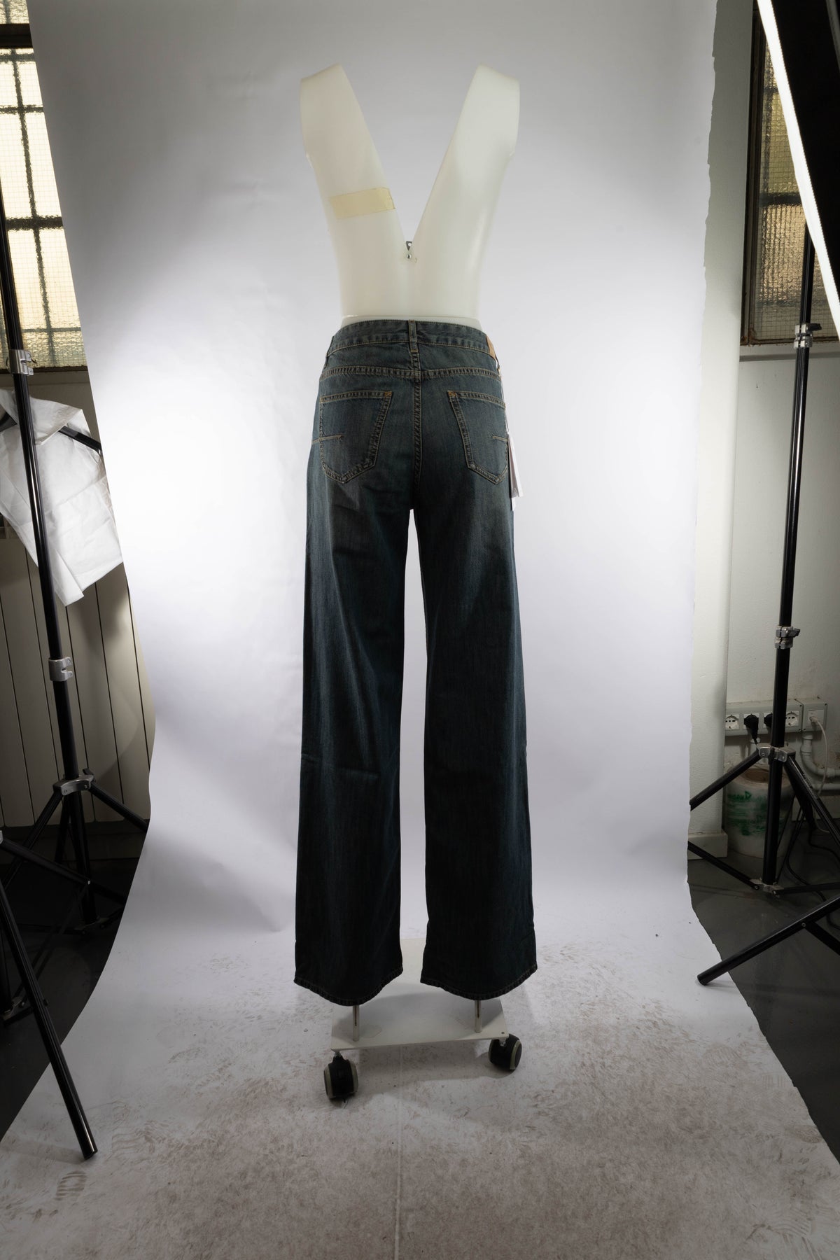 JEANS_652P39A3840_8350_Image_2