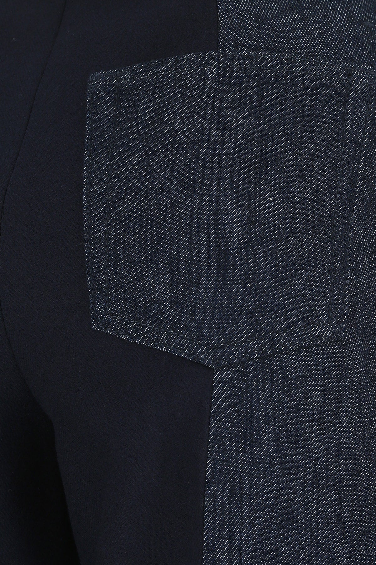 JEANS_687201QZAEU_0412_Image_3