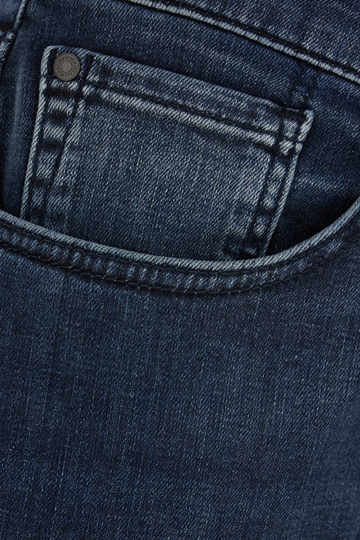 JEANS_7TB00B80_DKB_Image_3