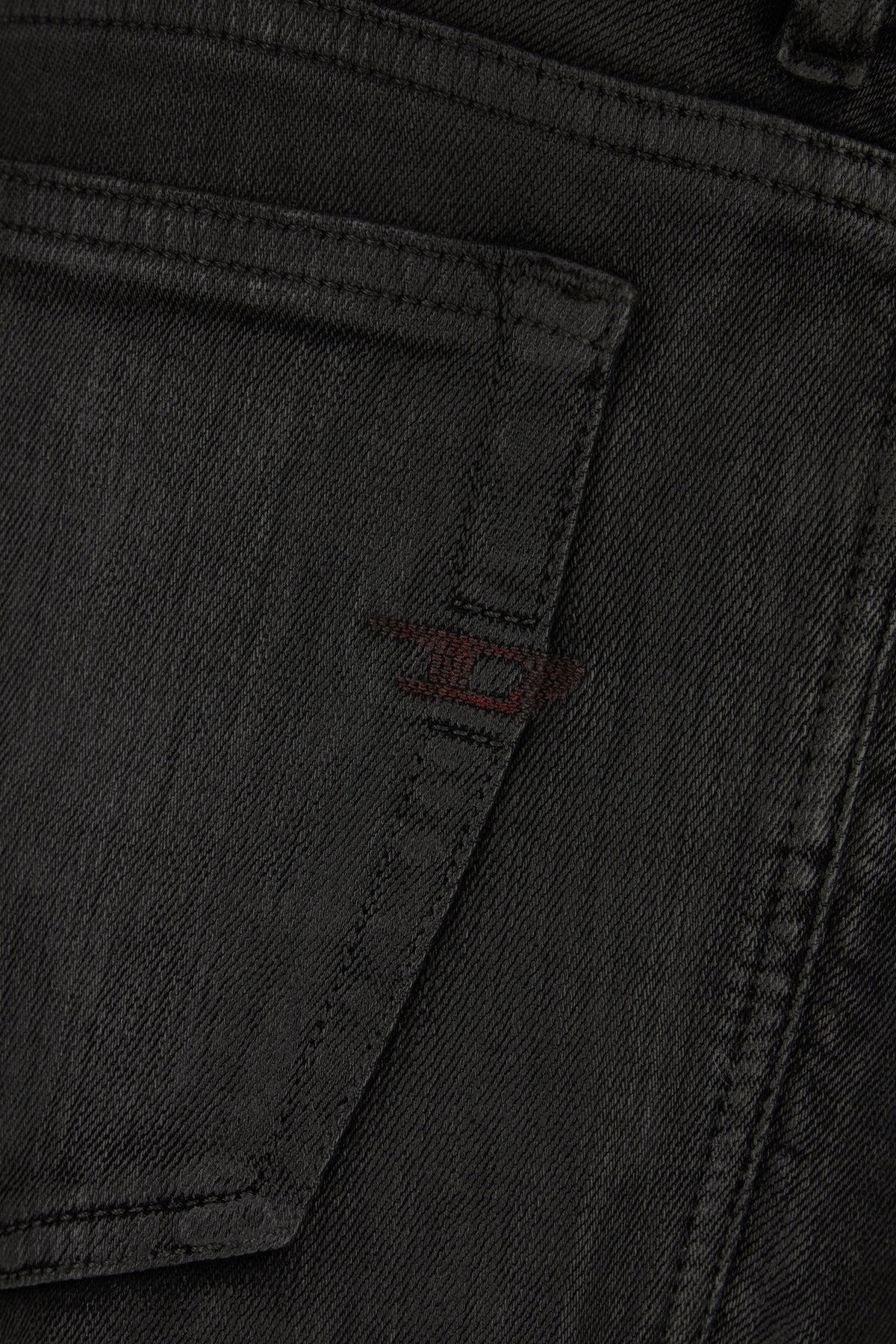 JEANS_A0359409J30_02_Image_3