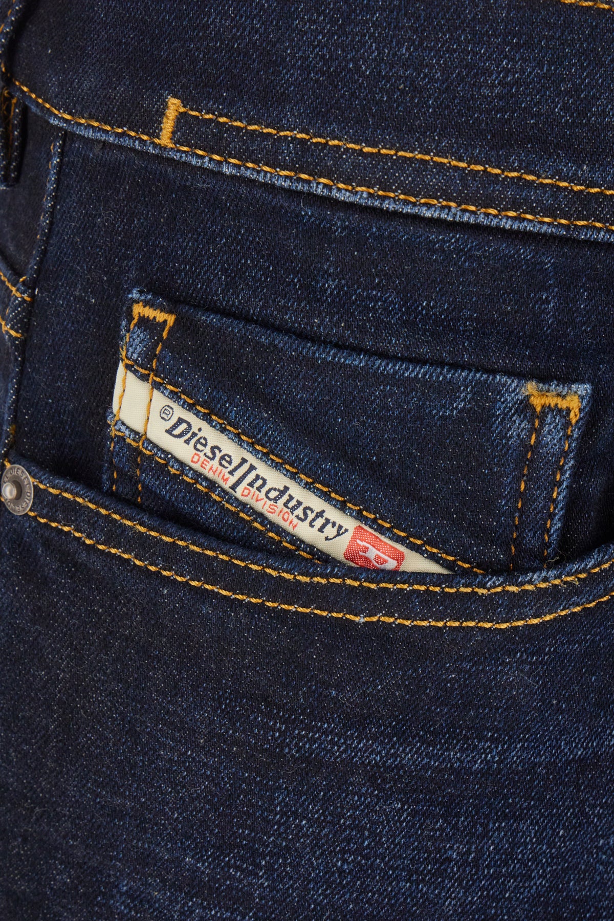 JEANS_A10229009ZS_01_Image_3