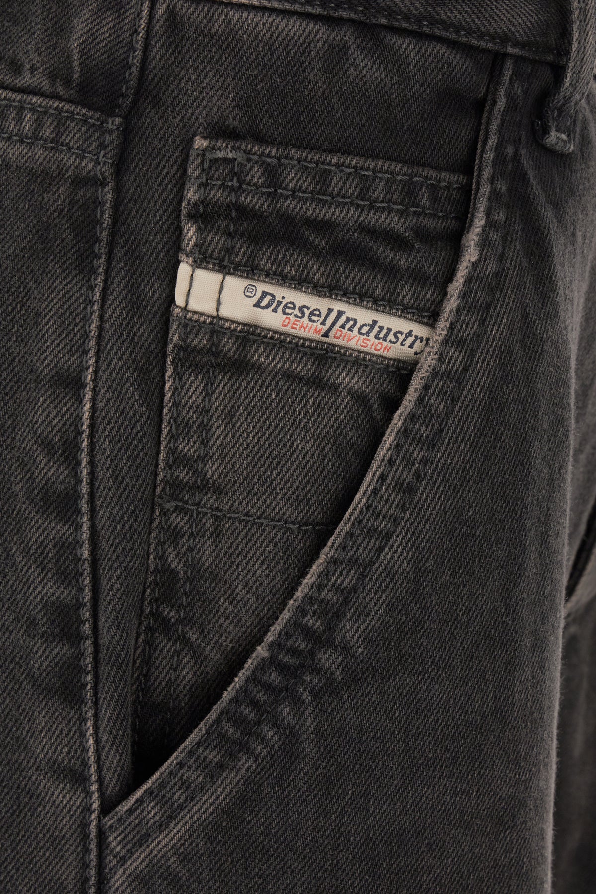 JEANS_A133160KIAG_02_Image_3