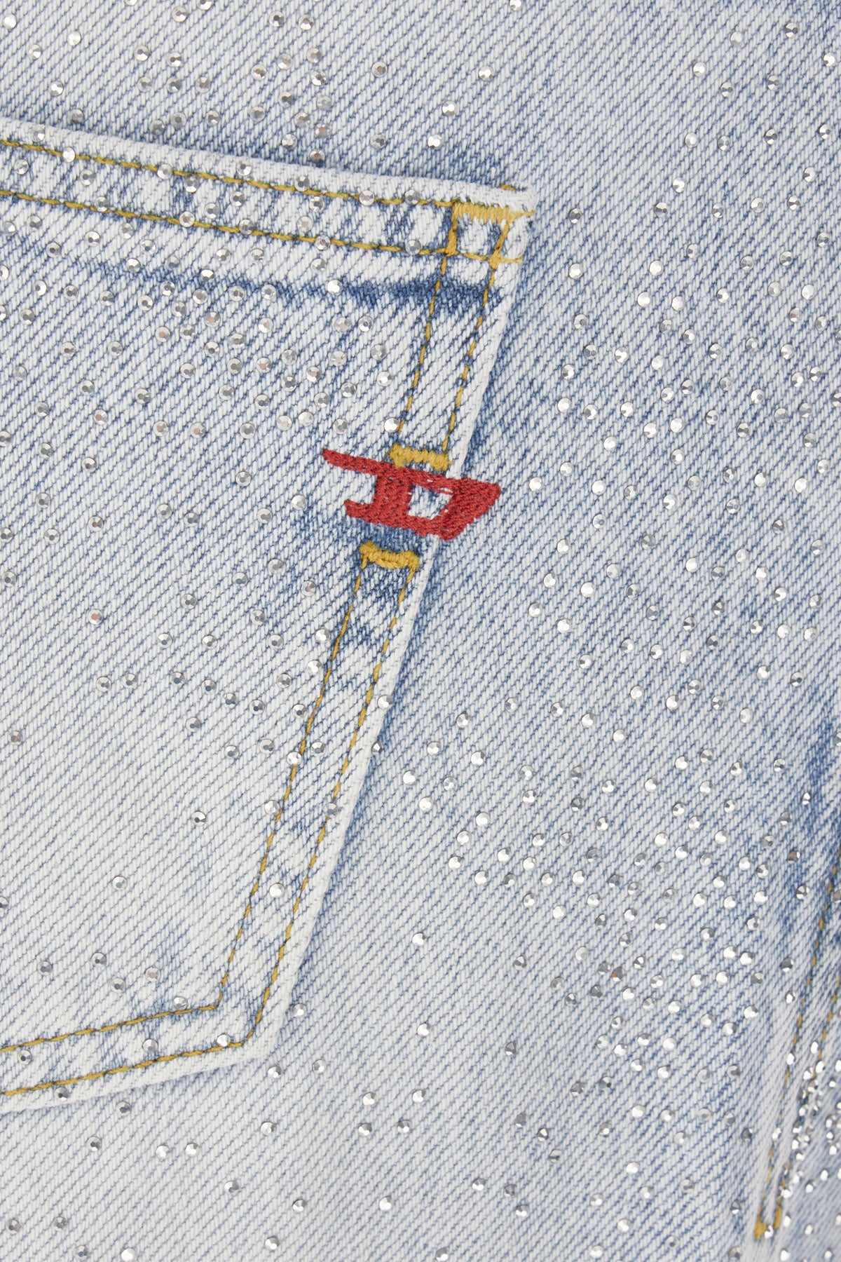 JEANS_A1335209I86_01_Image_3