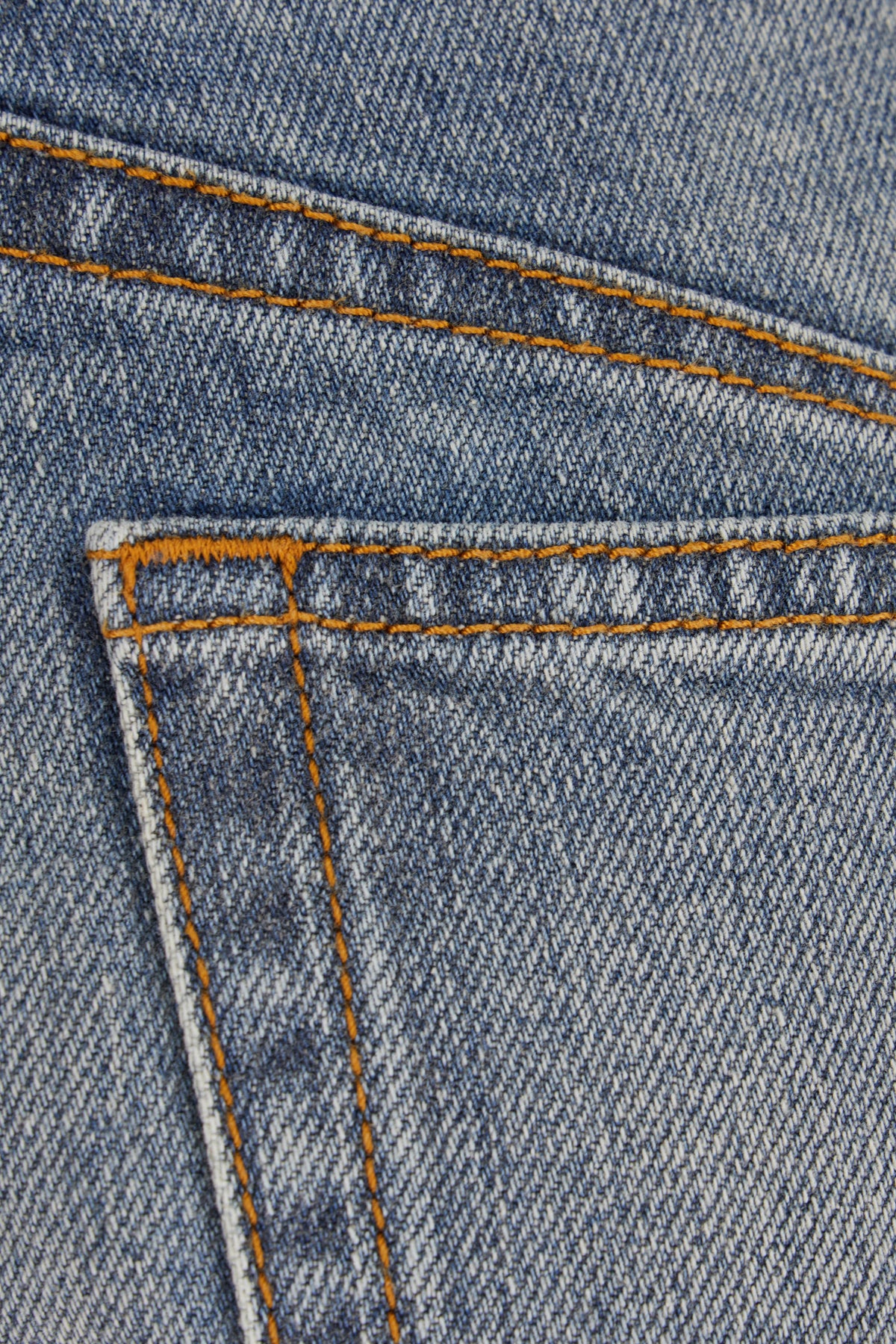 JEANS_AA9P1215D026C_A56_Image_3
