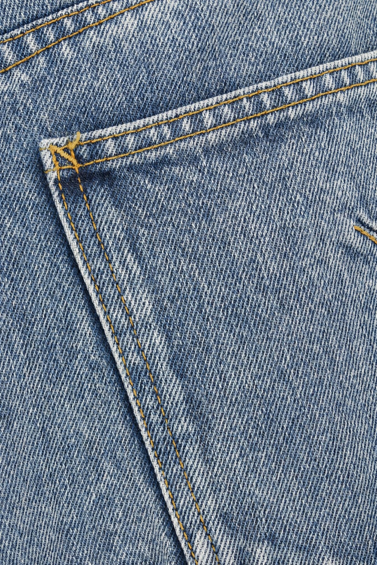 JEANS_AA9P1280D017C_A29_Image_3