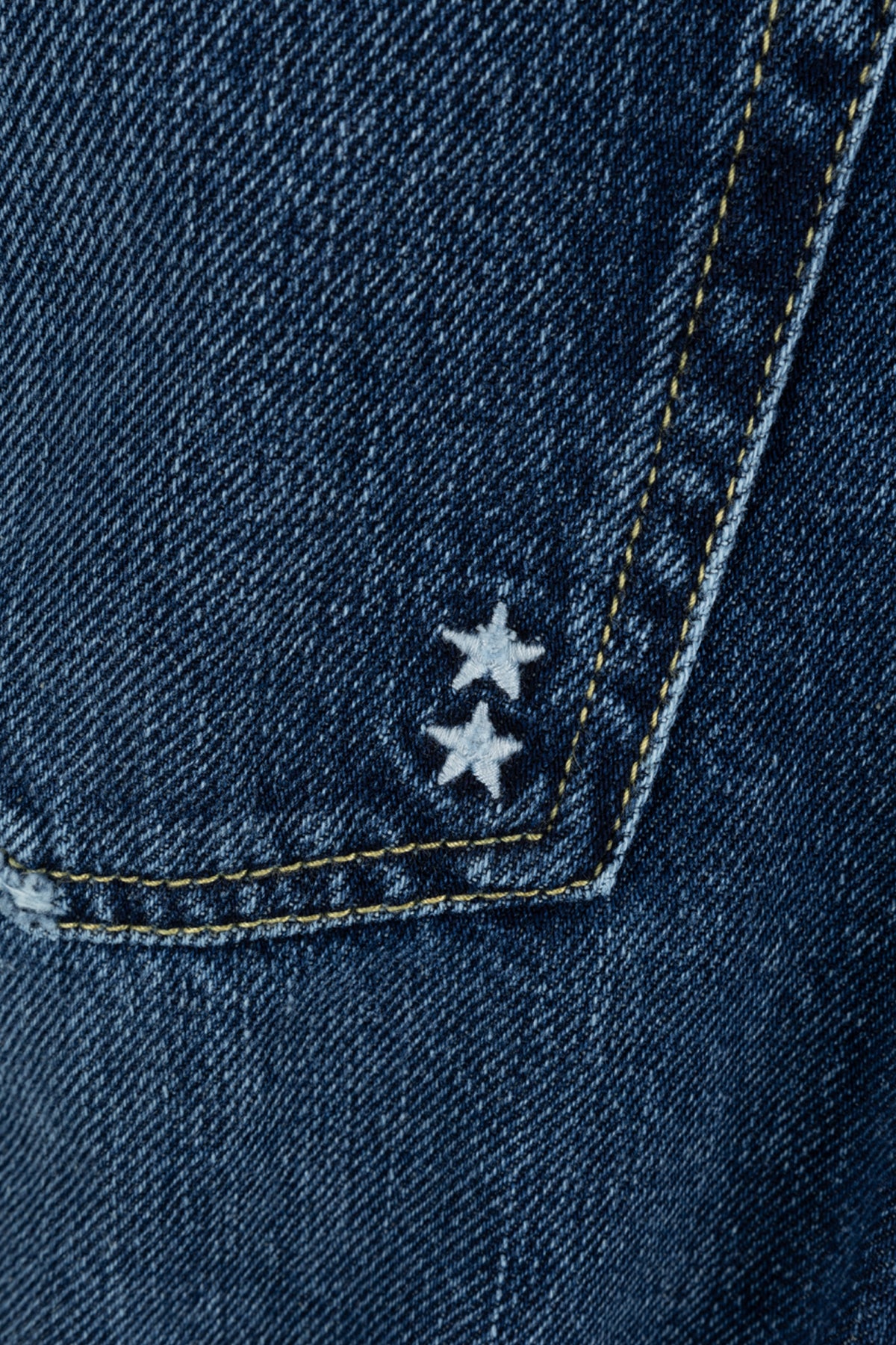 JEANS_KANYEID8900_DENIMSCURO_Image_3