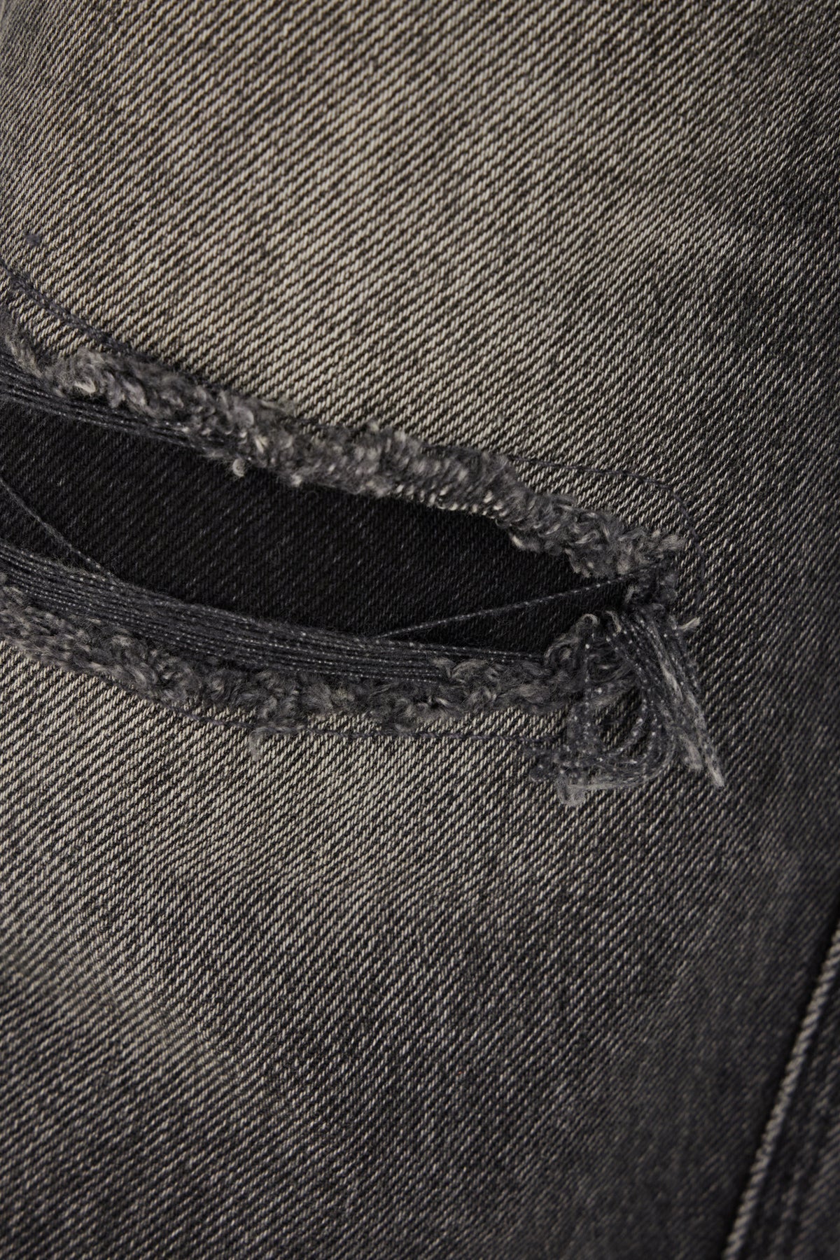 JEANS_P018CRPB125_BLACK_Image_3