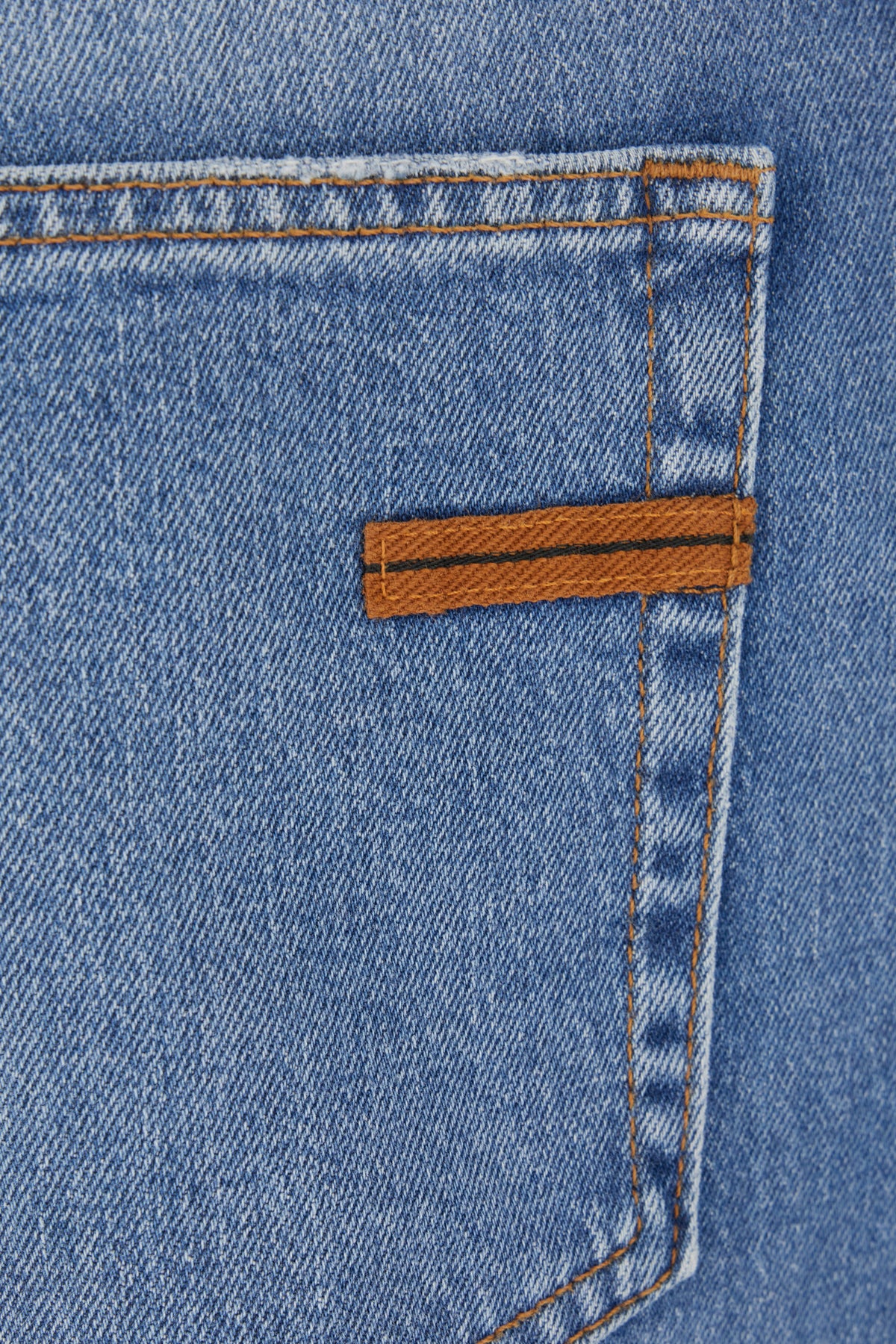 Jeans_in_denim_508UHIE3A3_005_Image_3