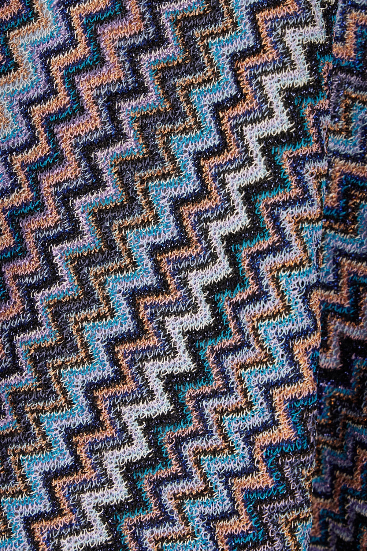 MAGLIERIA_5P2SVMDA498_03_Image_3