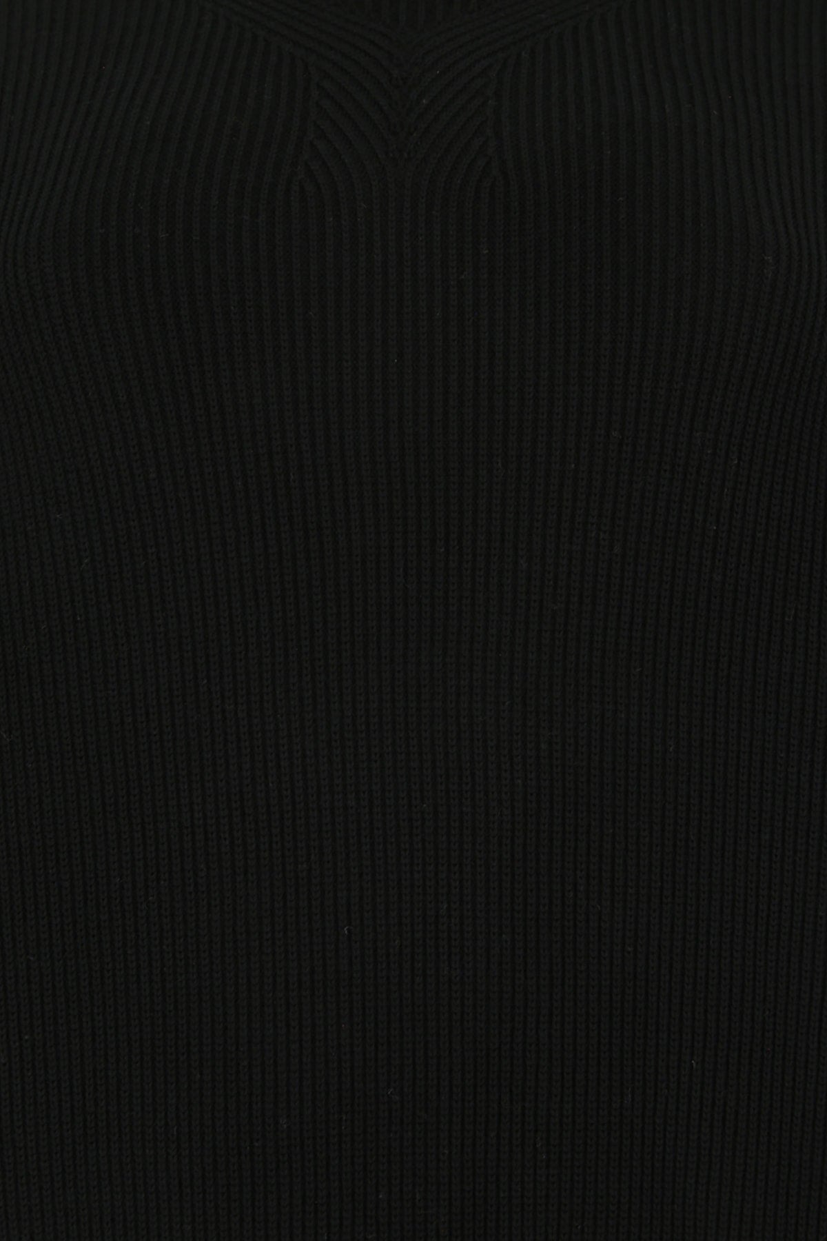 MAGLIERIA_A0137604_9000_Image_3