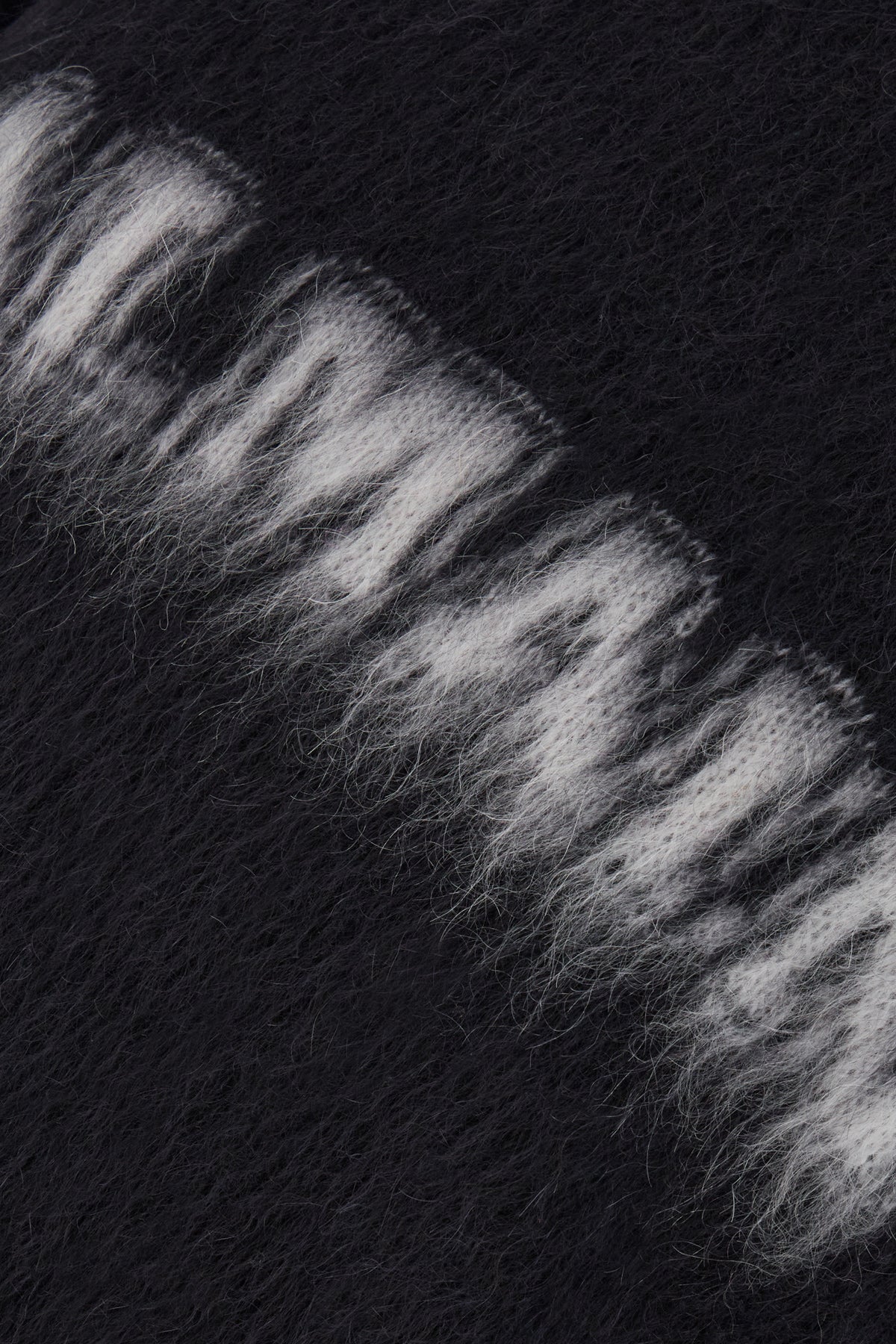 MAGLIERIA_BH0KD000KF38_EAB_Image_3