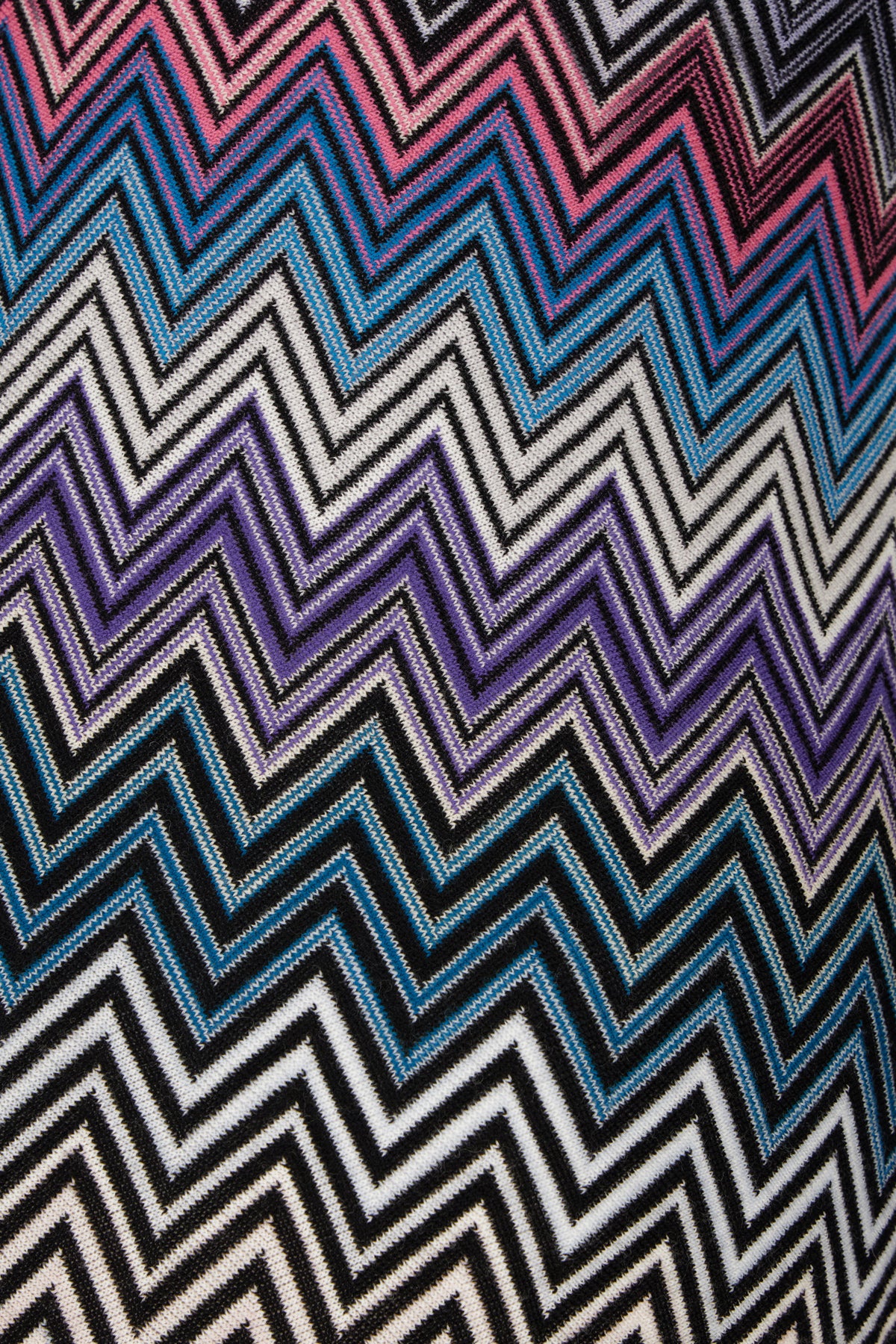 MAGLIERIA_DS24WM0WBR00YX_SM9EO_Image_3