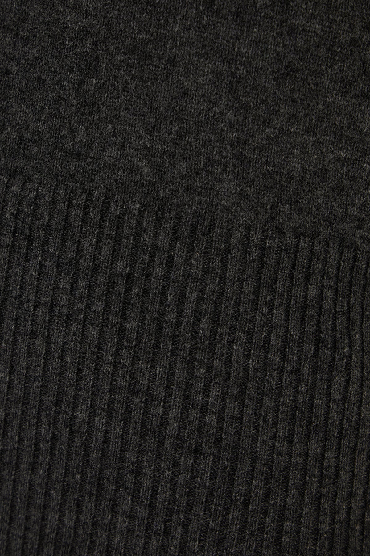 MAGLIERIA_FKA108A00011_025_Image_3