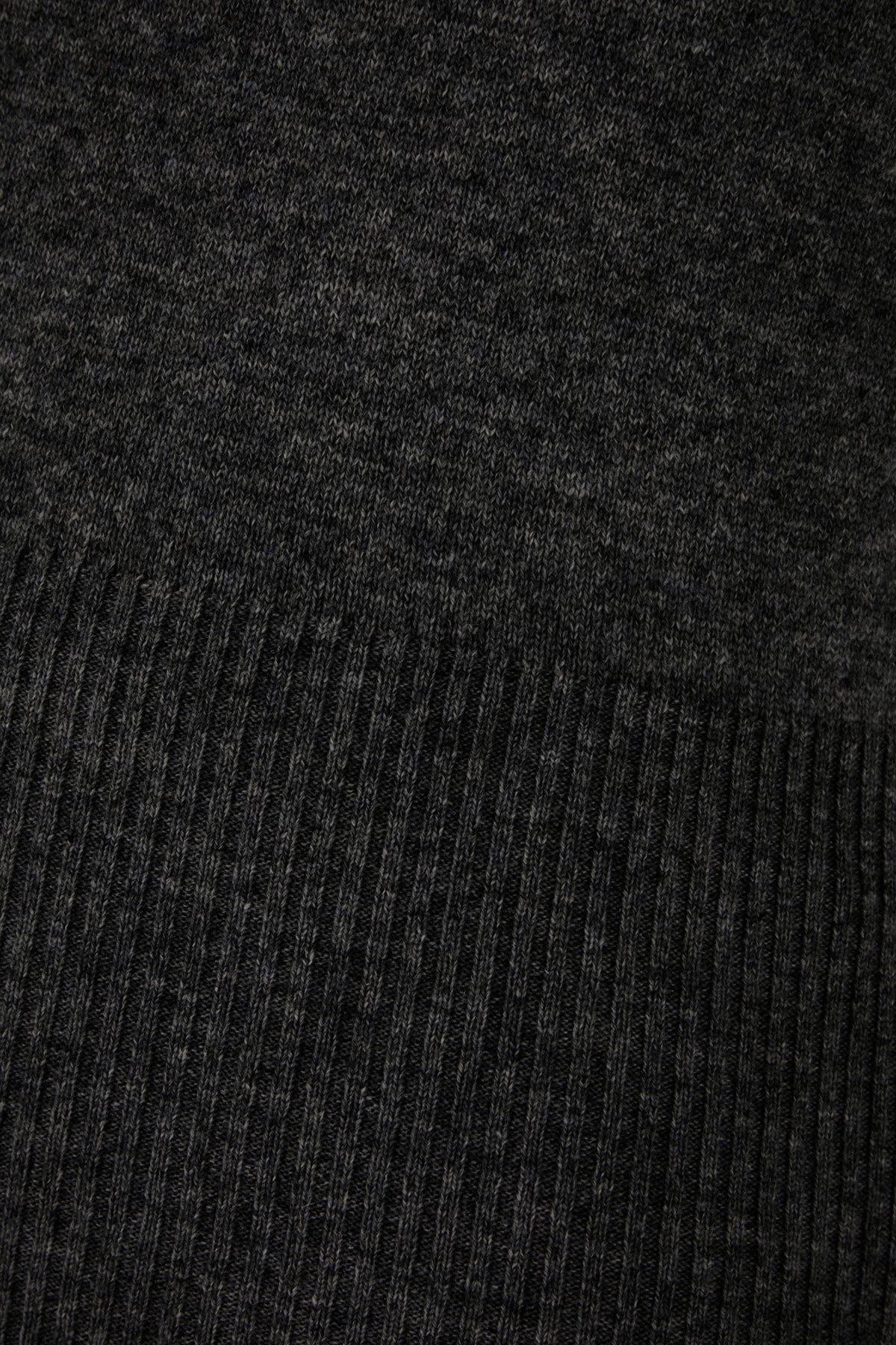 MAGLIERIA_FKV001A00011_025_Image_3