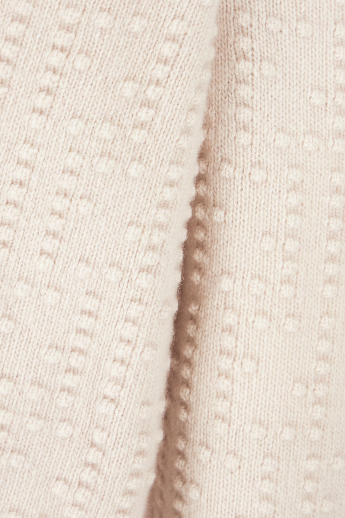 MAGLIERIA_FZXE09AYM0_F16A8_Image_3