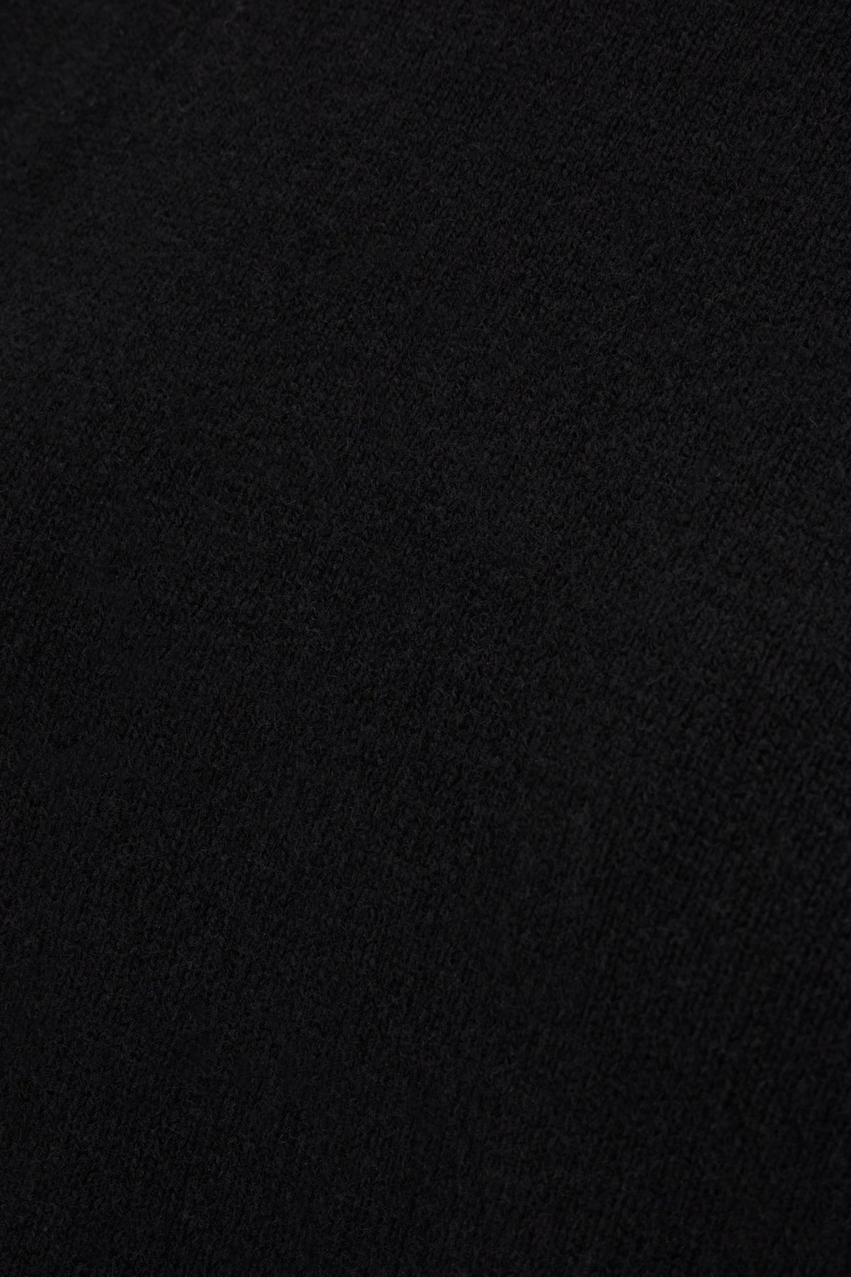 MAGLIERIA_J52GP0018J13274_001_Image_3