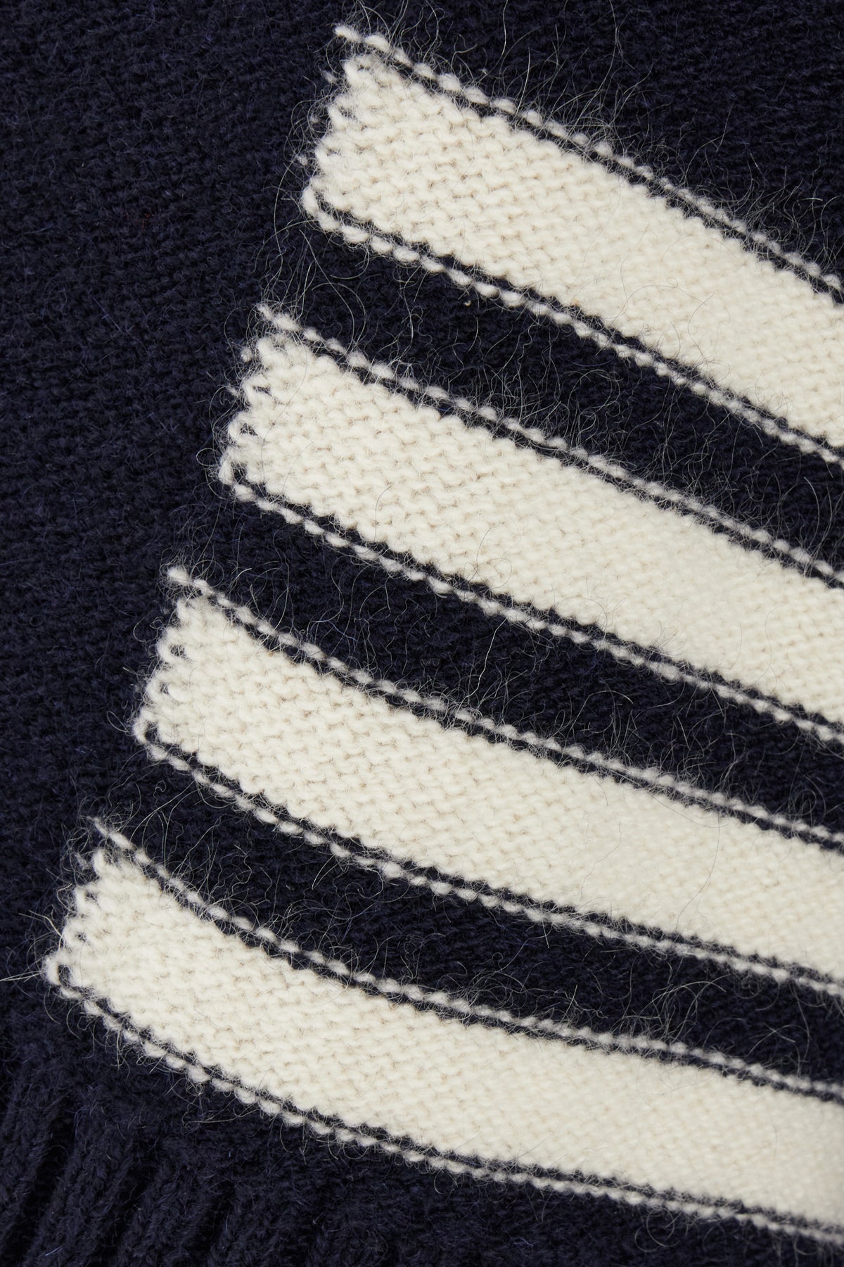 MAGLIERIA_MKA448AY1032_415_Image_3