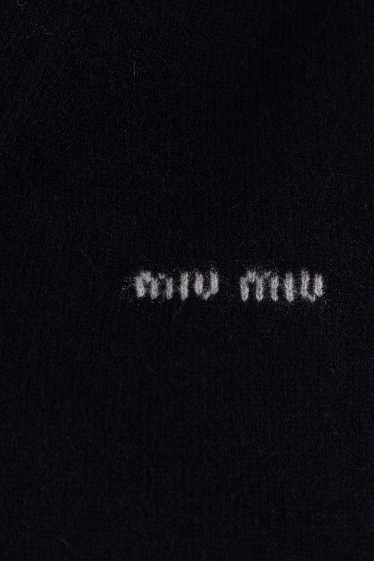 MAGLIERIA_MMV38019RL_F0008_Image_3