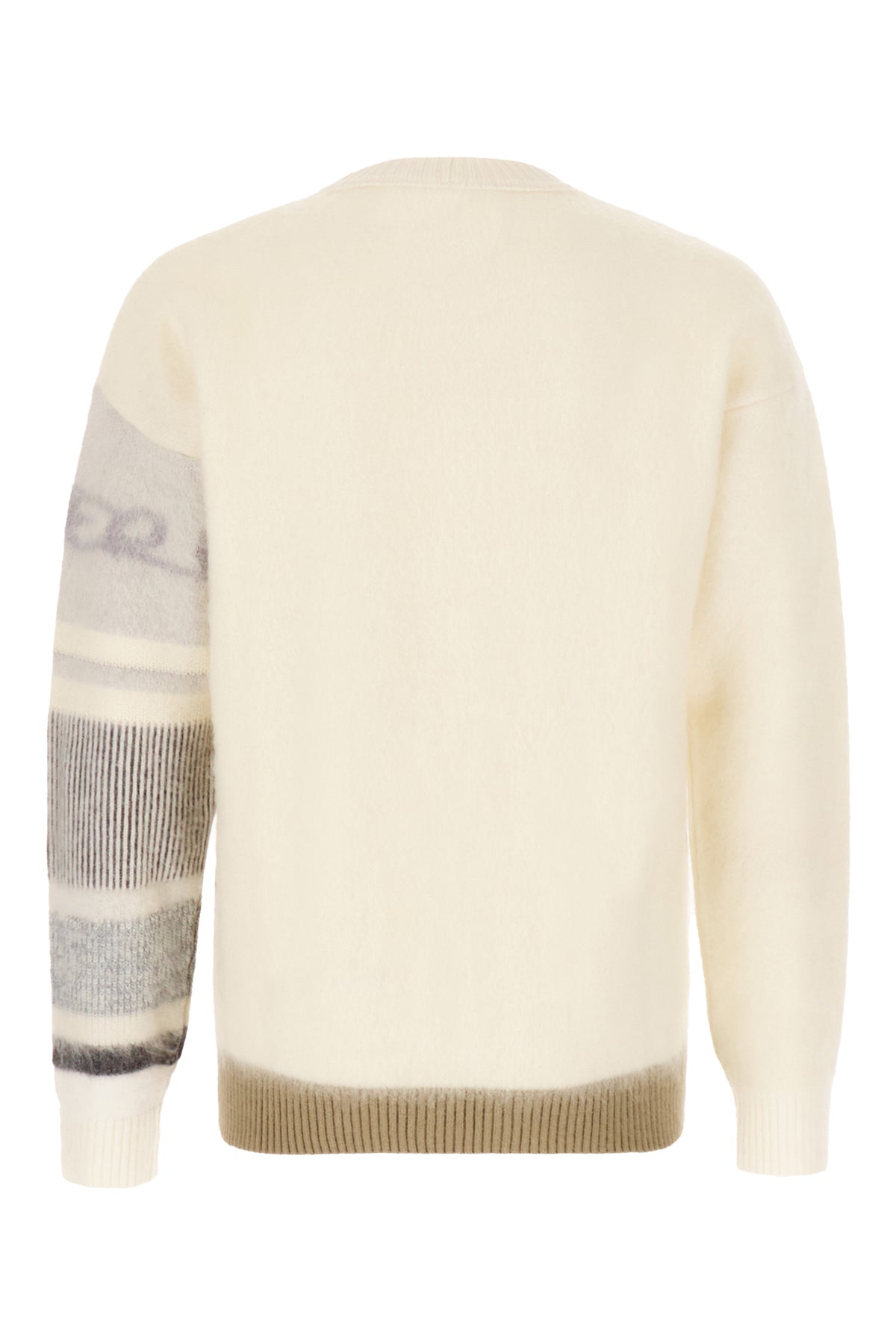 MAGLIE_A0S97072_1103_Image_2