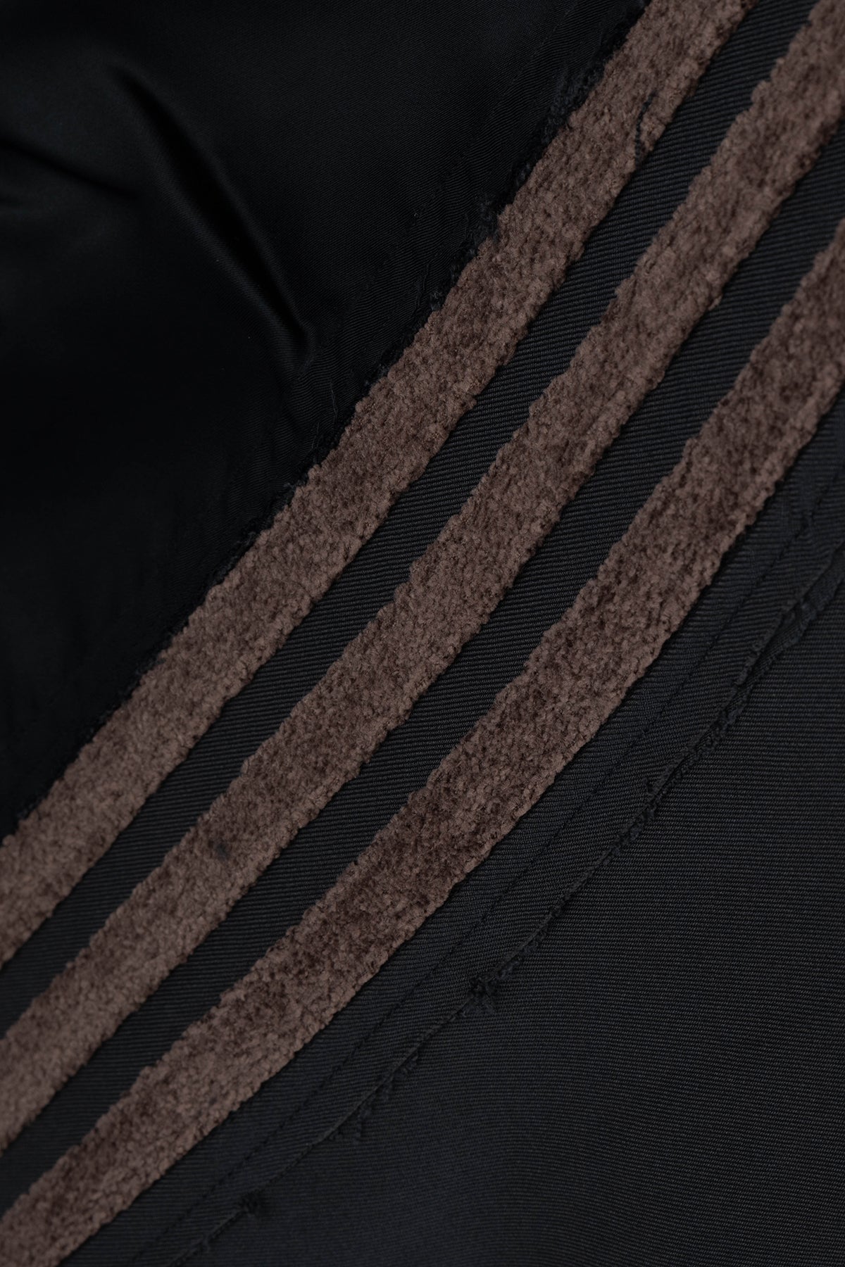 PANTALONI_JI9639_BLACKBROWN_Image_3