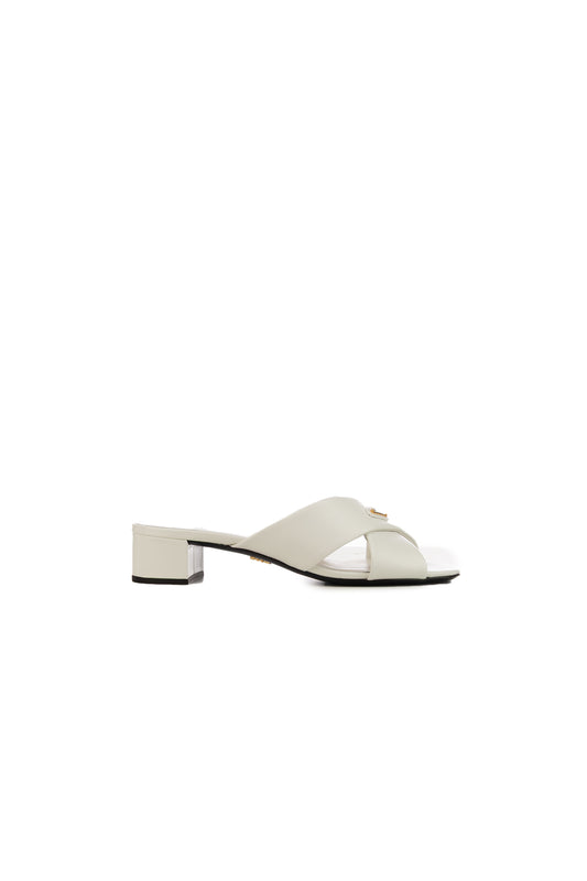 SCARPE_CON_TACCO_1XX788F0353A9S_F0009_Image_1