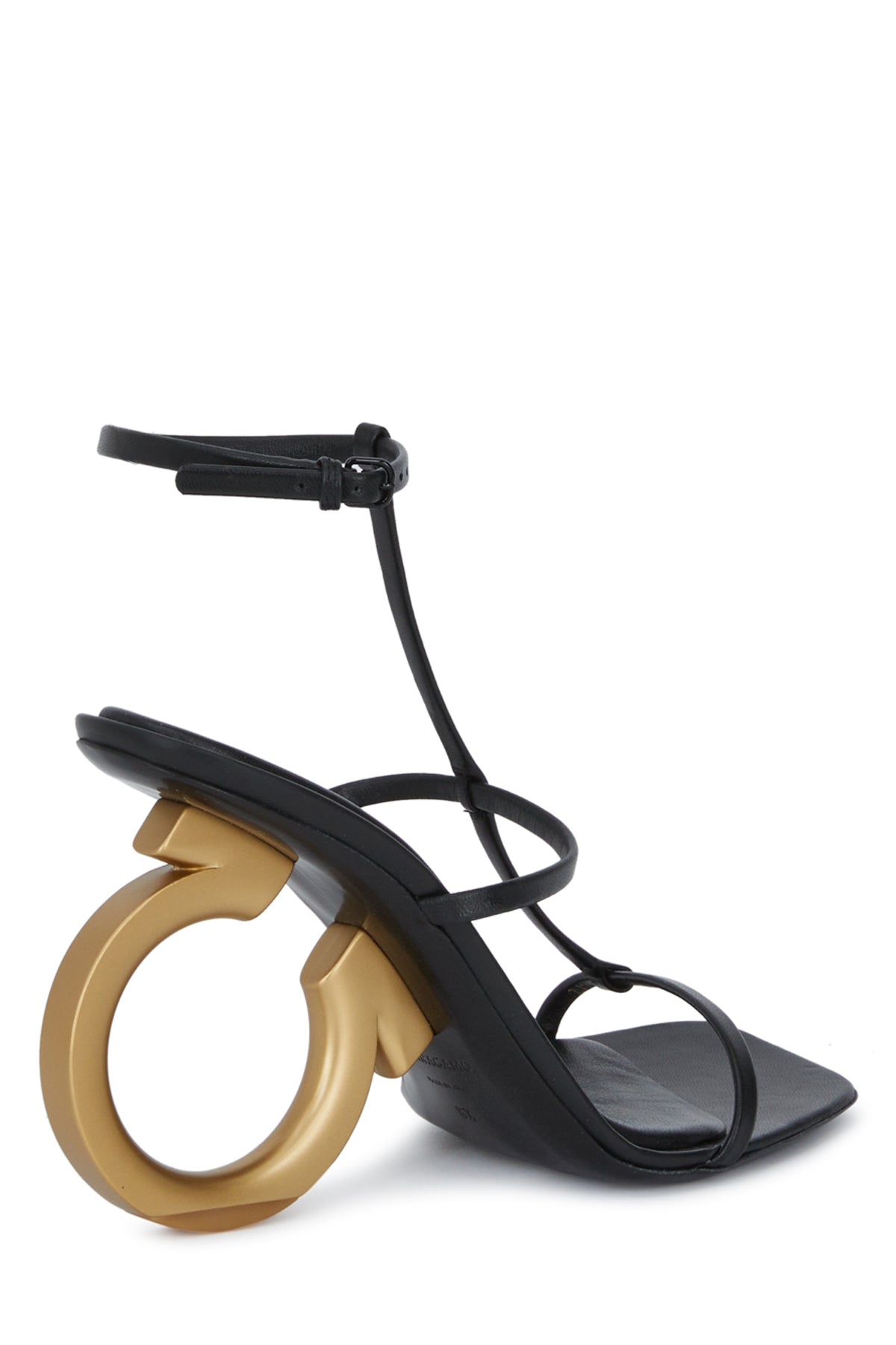 SCARPE_CON_TACCO_760226_001_Image_3