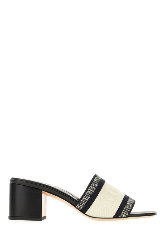 SCARPE_CON_TACCO_854415FAECG_1094_Image_1