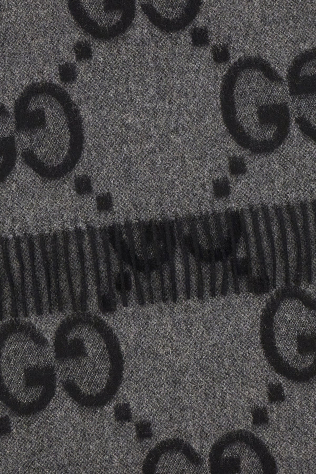 SCIARPE_FOULARD_6742754GABX_1360_Image_2