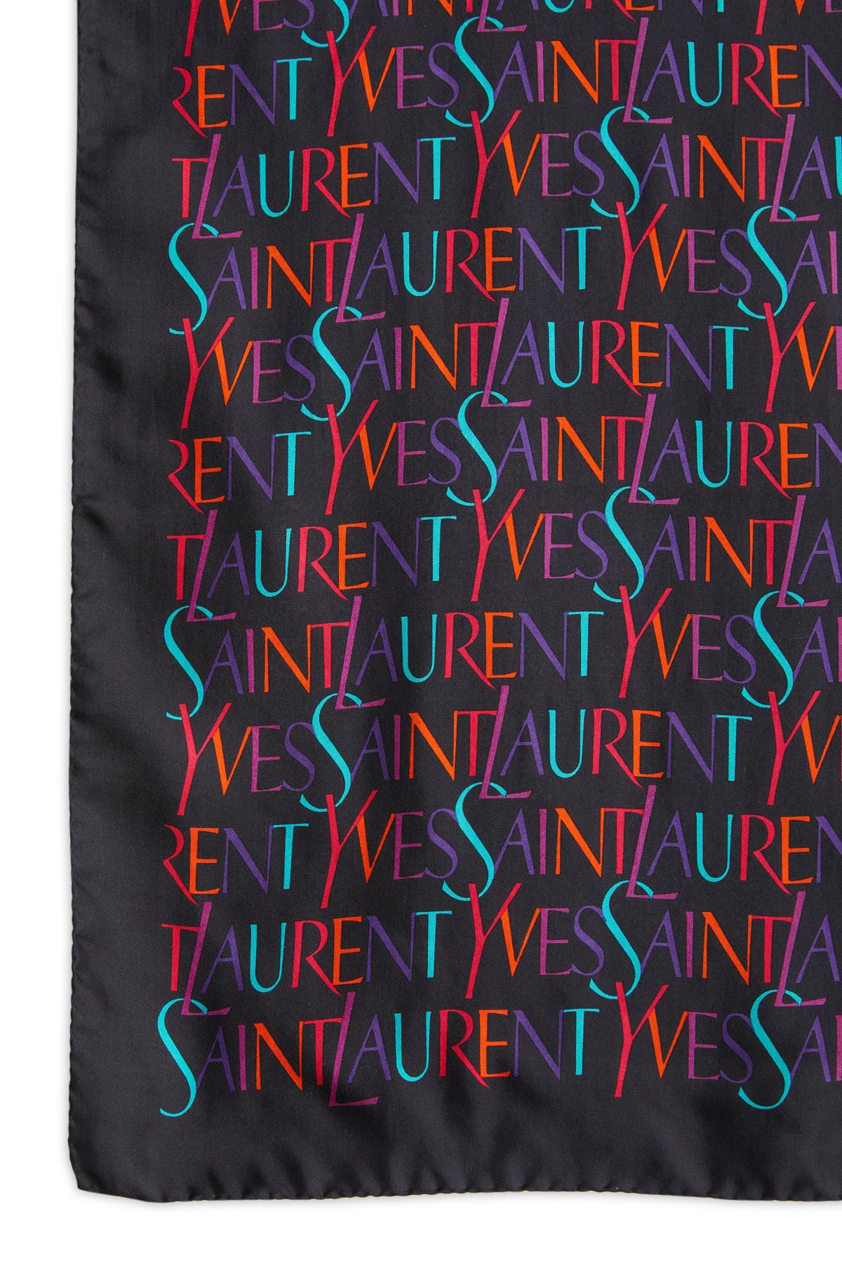 SCIARPE_FOULARD_7195103Y001_1088_Image_2