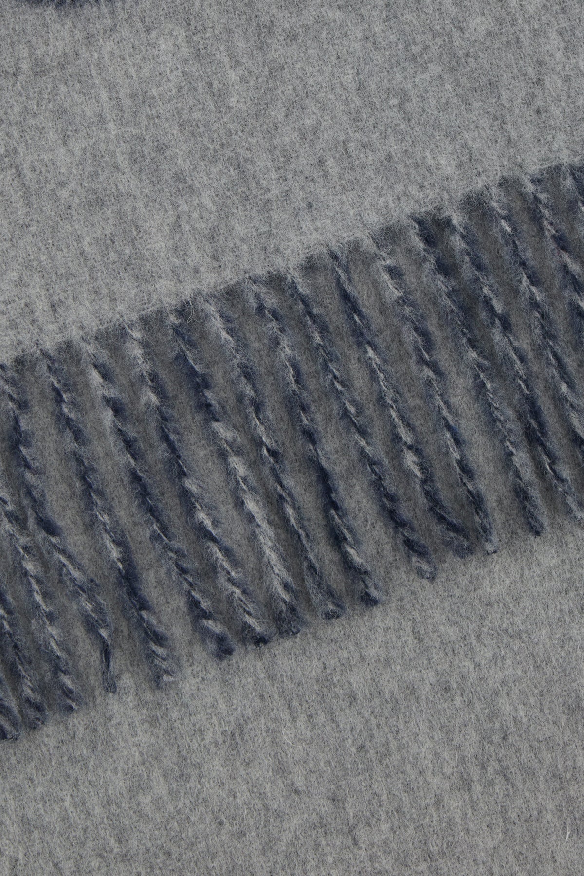 SCIARPE_FOULARD_81030006W00ZH_P407_Image_2