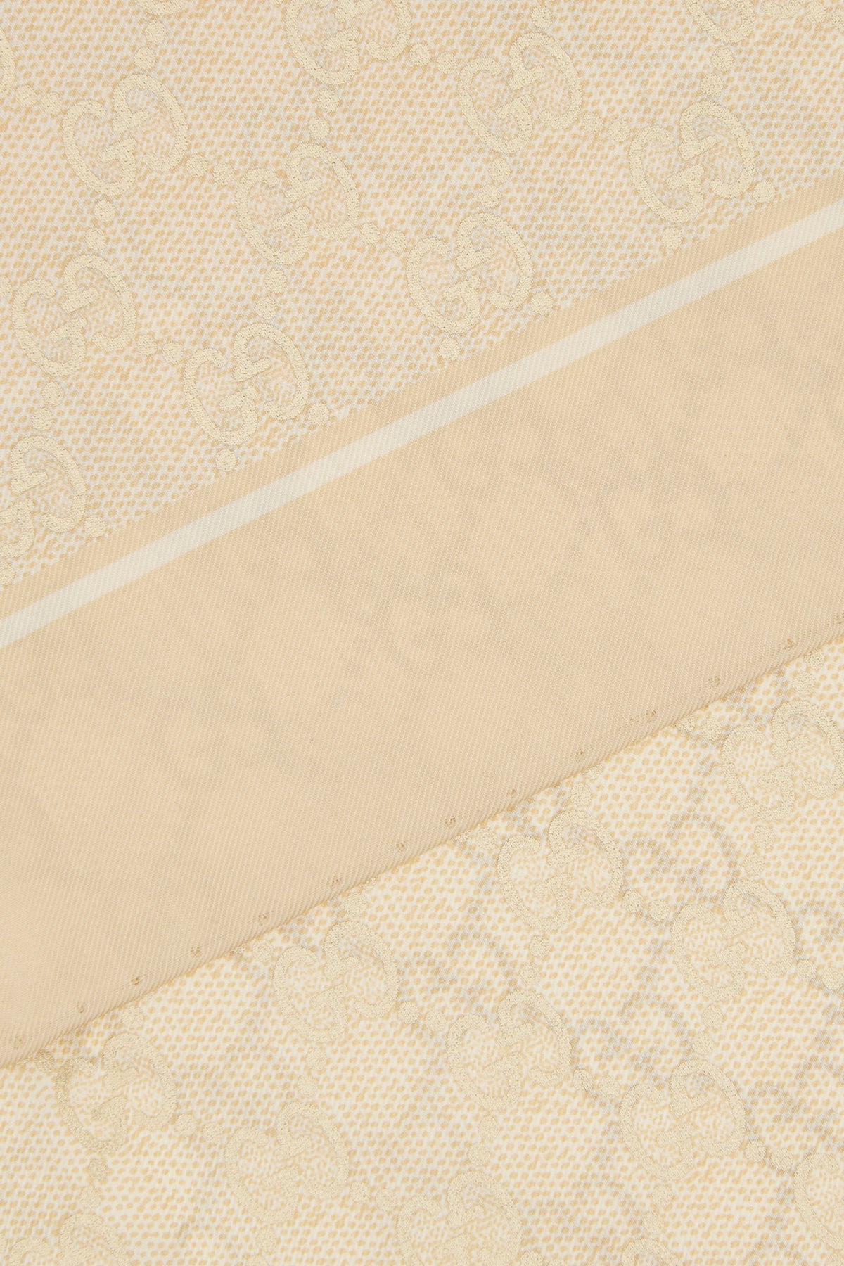 SCIARPE_FOULARD_8122513G001_9078_Image_2