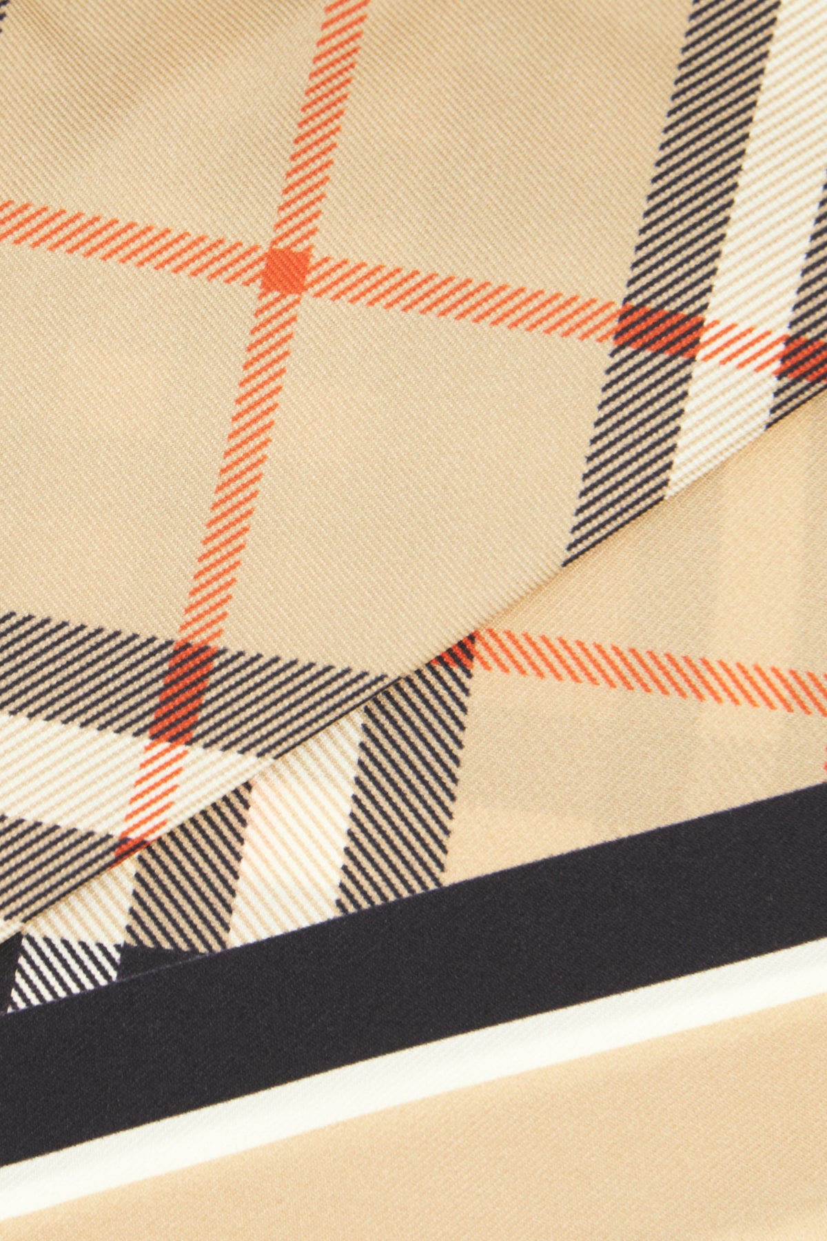 SCIARPE_FOULARD_8127030_A2021_Image_2