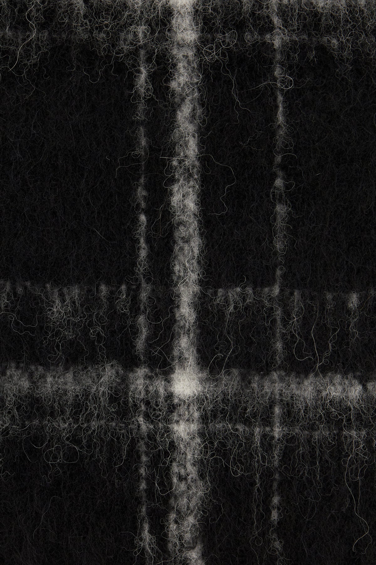 SCIARPE_FOULARD_A4248EBF_BLACK_Image_2