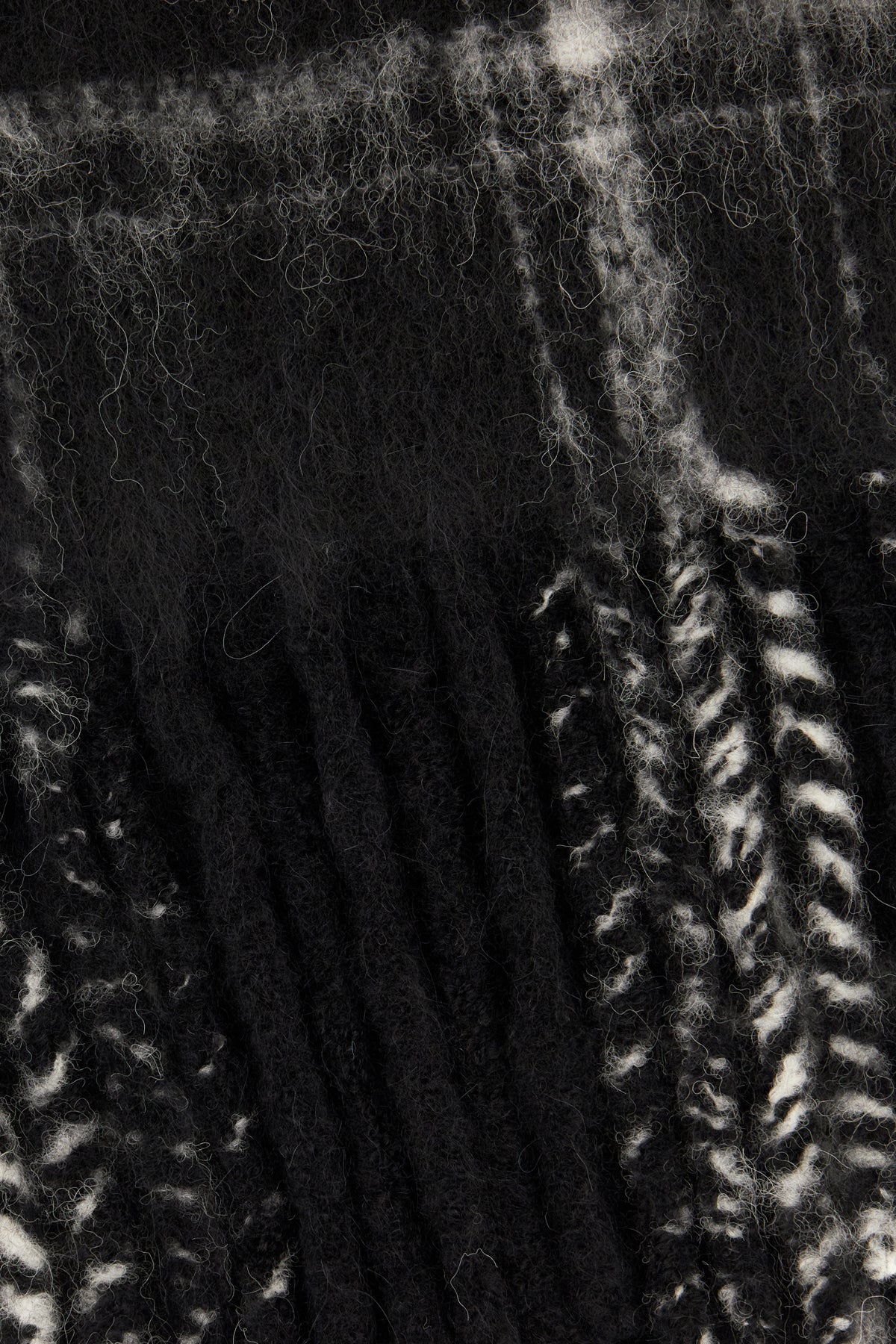 SCIARPE_FOULARD_A4248EBF_BLACK_Image_3